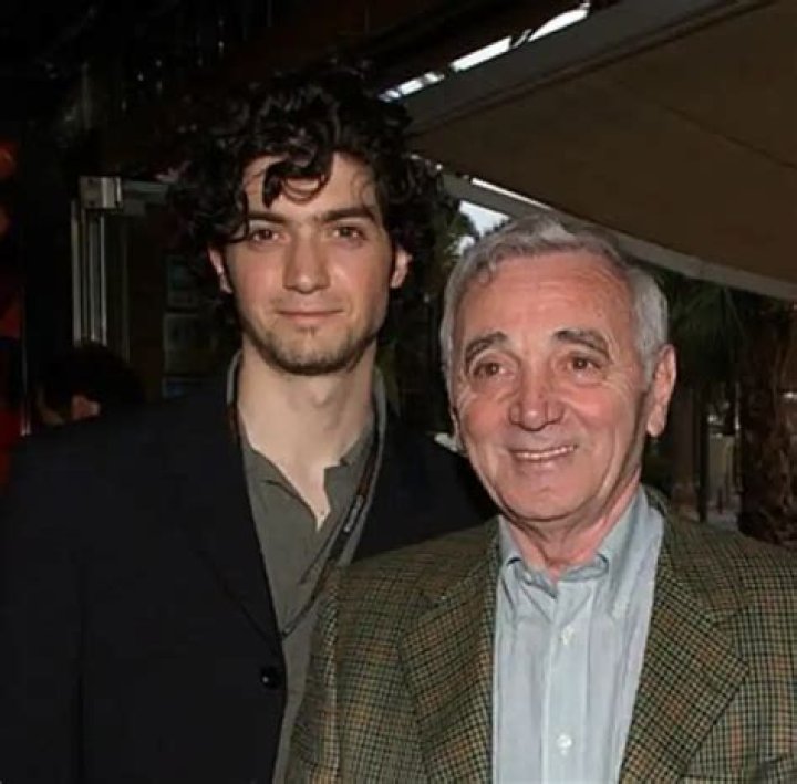 David Alpay's Height: Standing Tall in the Spotlight
