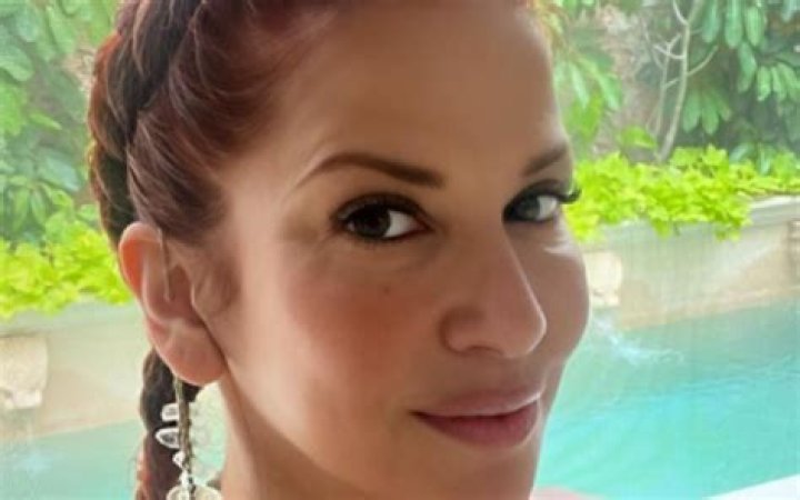 Discover Perla Ferrar's Age: Uncover the Mystery