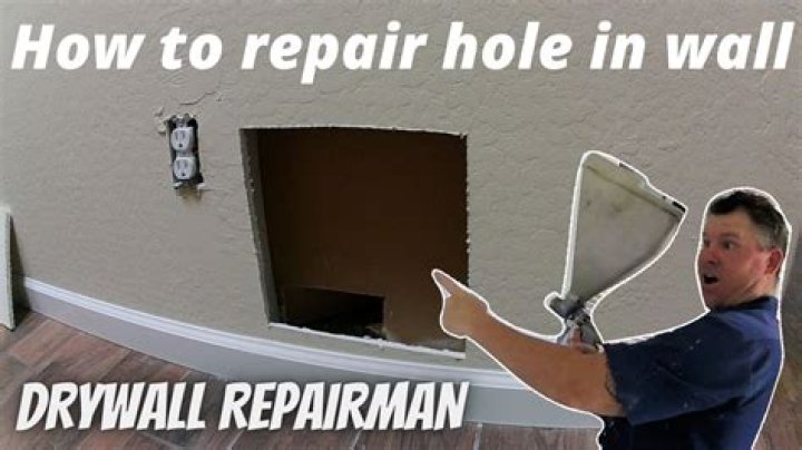 How Do I Repair a Large Hole in Drywall: A Comprehensive Guide