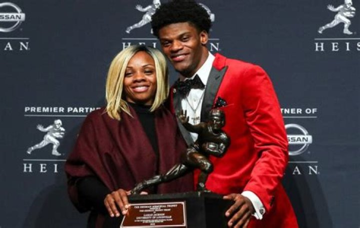 Lamar Jackson's Girlfriend: The Woman Behind the NFL Star