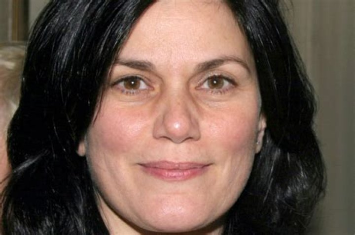Linda Fiorentino 2024: A Glimpse into the Life of an Icon