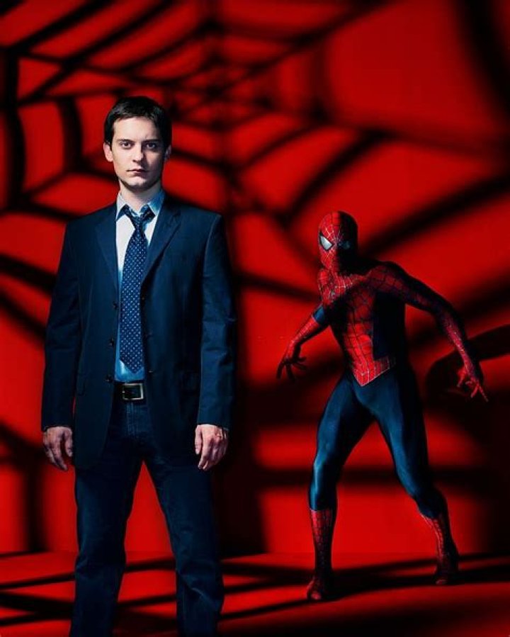 Tobey Maguire's Height in Feet: Uncovering the Truth