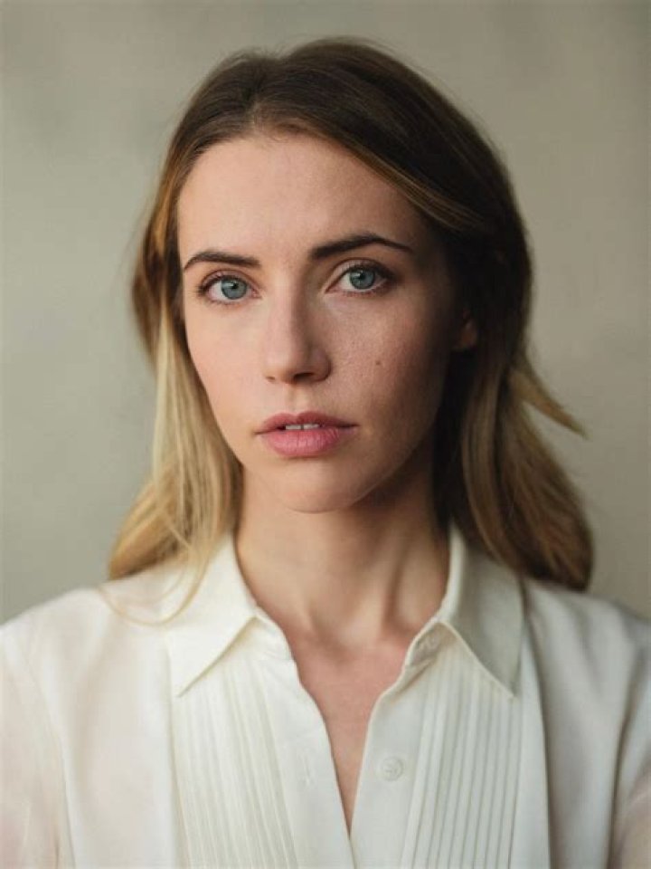 Unveiling the Life and Legacy of Wallis Currie Wood