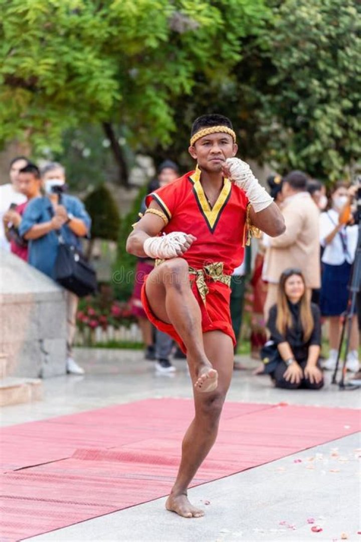 Unveiling the Love Life of Buakaw Banchamek: Is Buakaw Married?