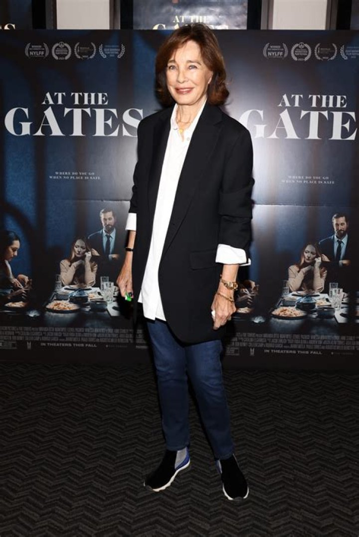 Unveiling the Wealth of a Hollywood Star: Anne Archer Net Worth